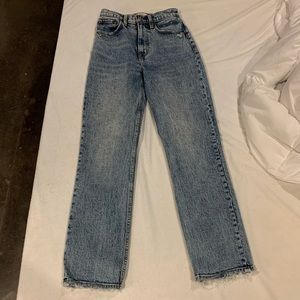 Abercrombie 90’s Straight Ultra High Rise Jeans